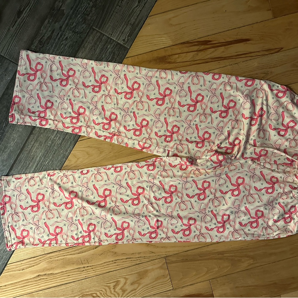NWT UltraRARE Berkshire Artist Series Krissy Mast lounge pants - Hearts & Bows!